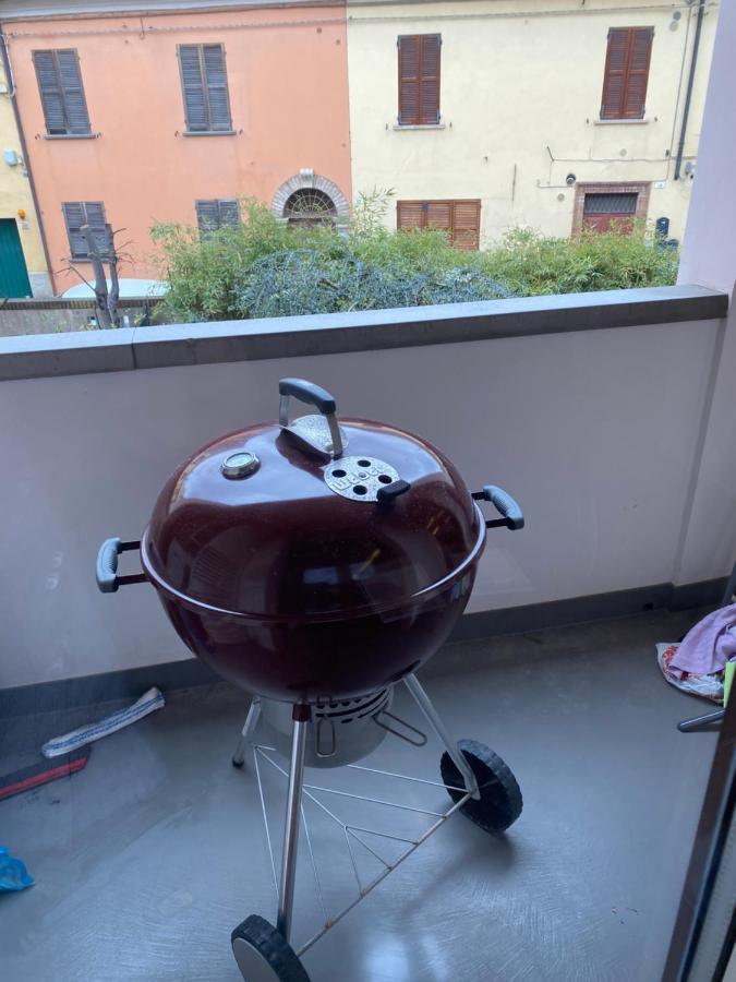 Via Cortirola Luxury Apartment 佩萨罗 外观 照片