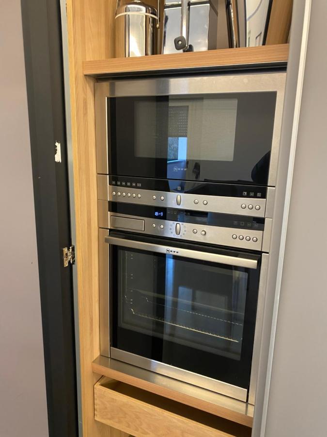 Via Cortirola Luxury Apartment 佩萨罗 外观 照片